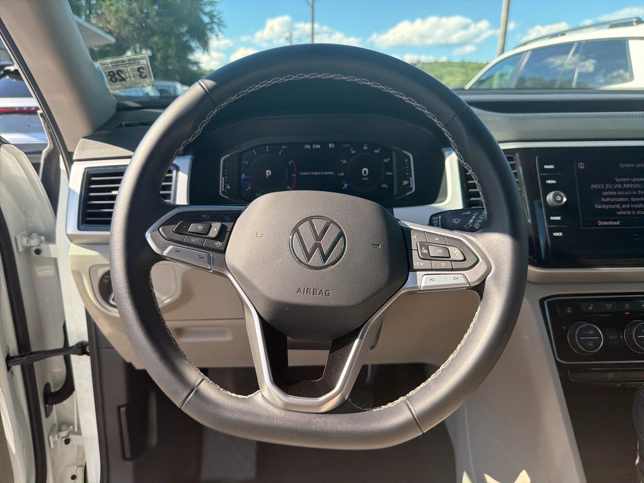 Volkswagen Atlas 3.6L V6 SE w/Technology 4MOTION 2023