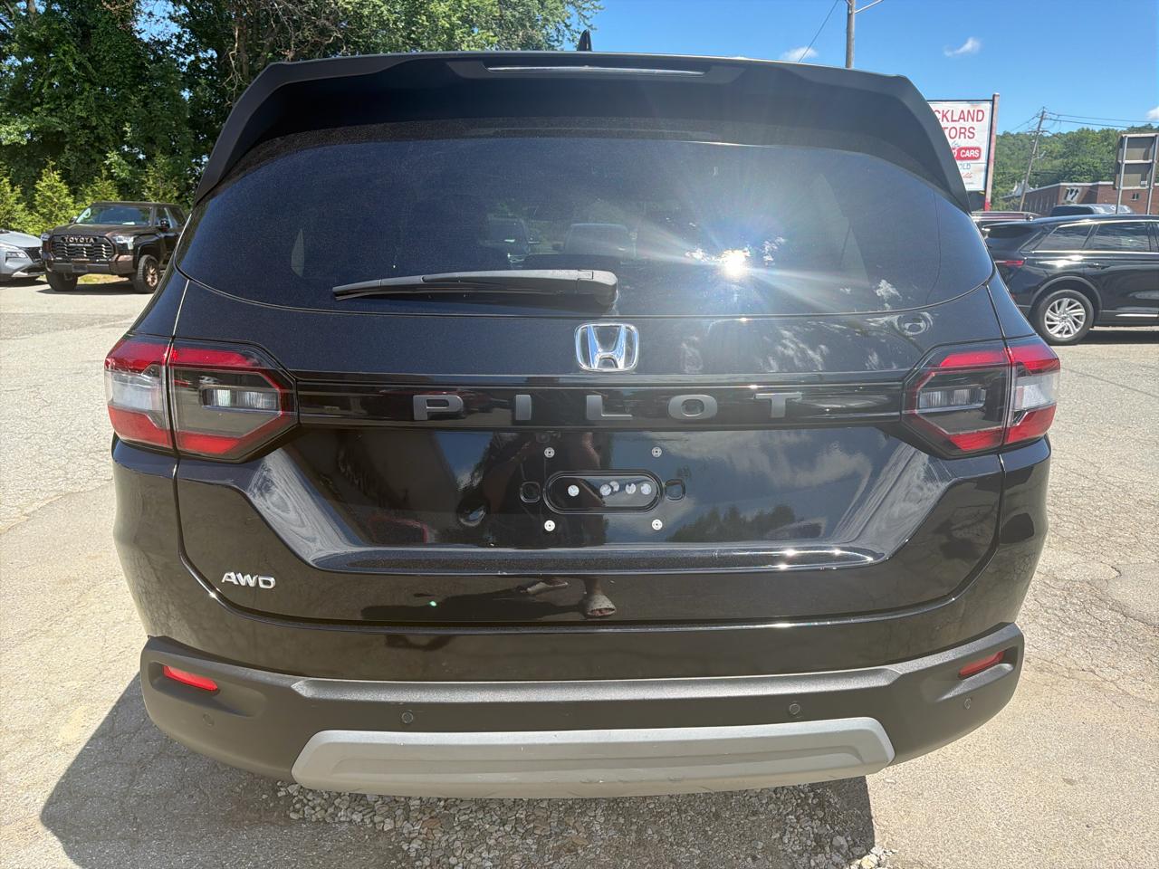 Honda Pilot EX-L 8 Passenger AWD 2023