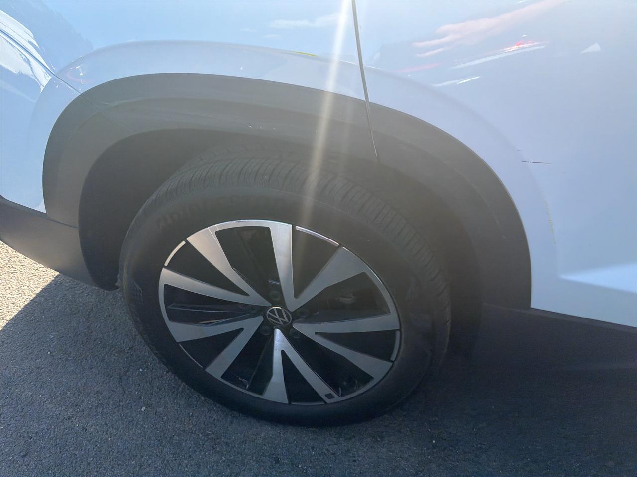 Volkswagen Taos SE 4MOTION *Ltd Avail* 2023