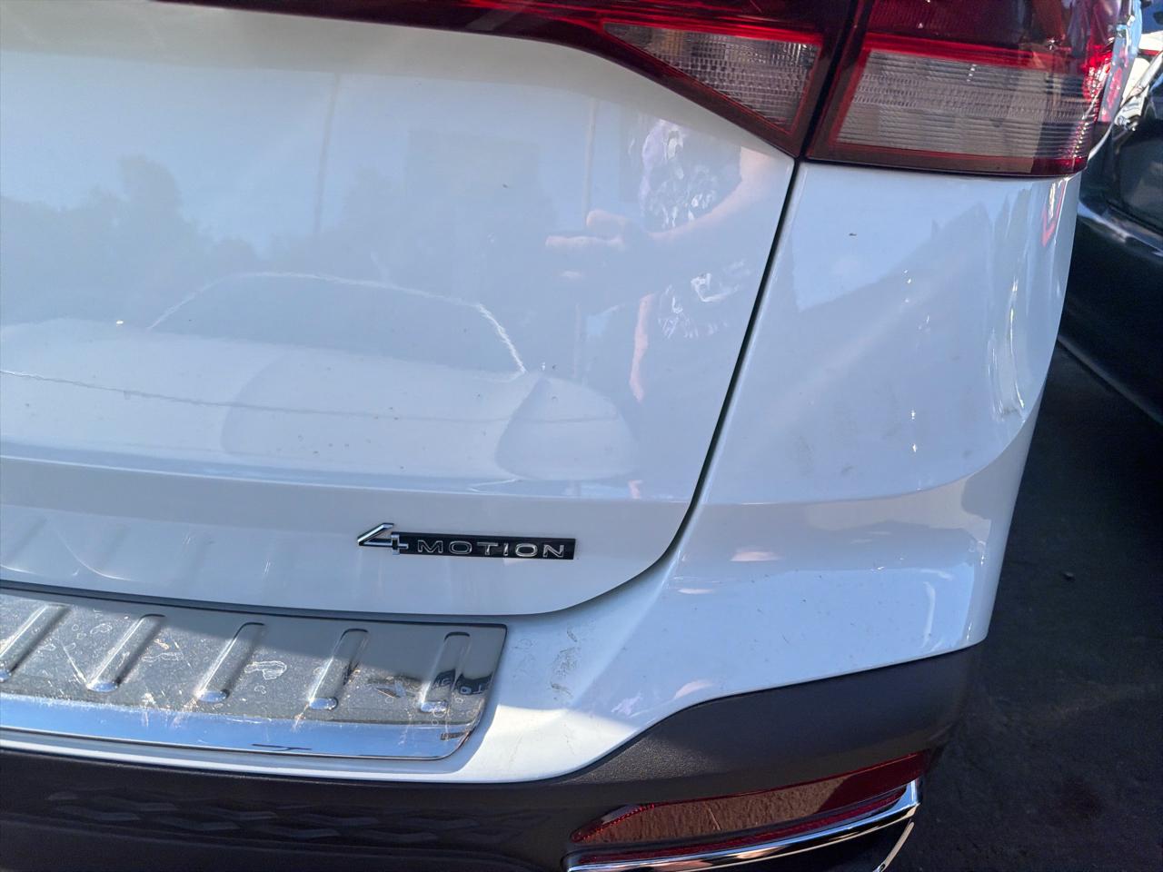 Volkswagen Taos SE 4MOTION *Ltd Avail* 2023