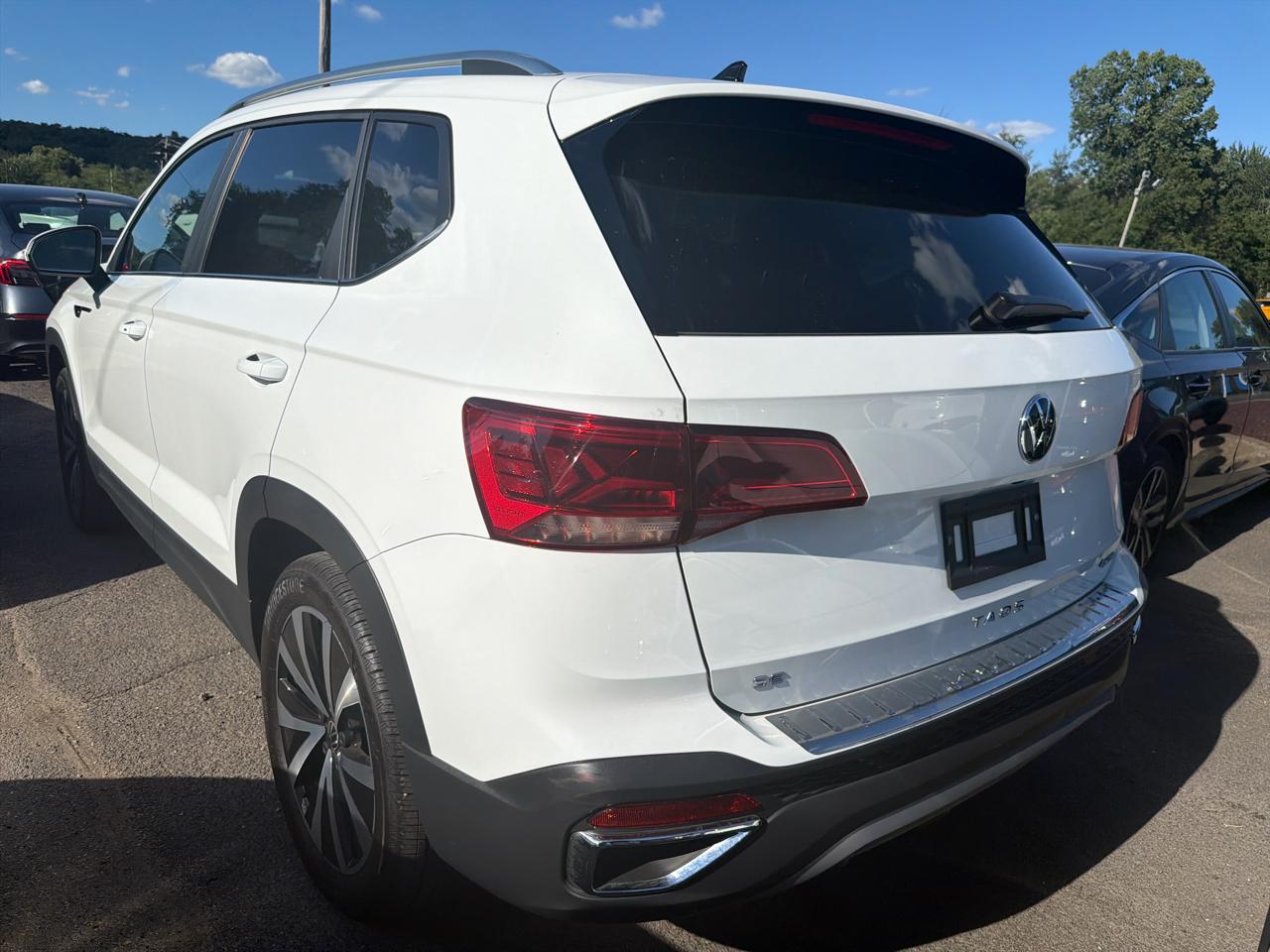 Volkswagen Taos SE 4MOTION *Ltd Avail* 2023