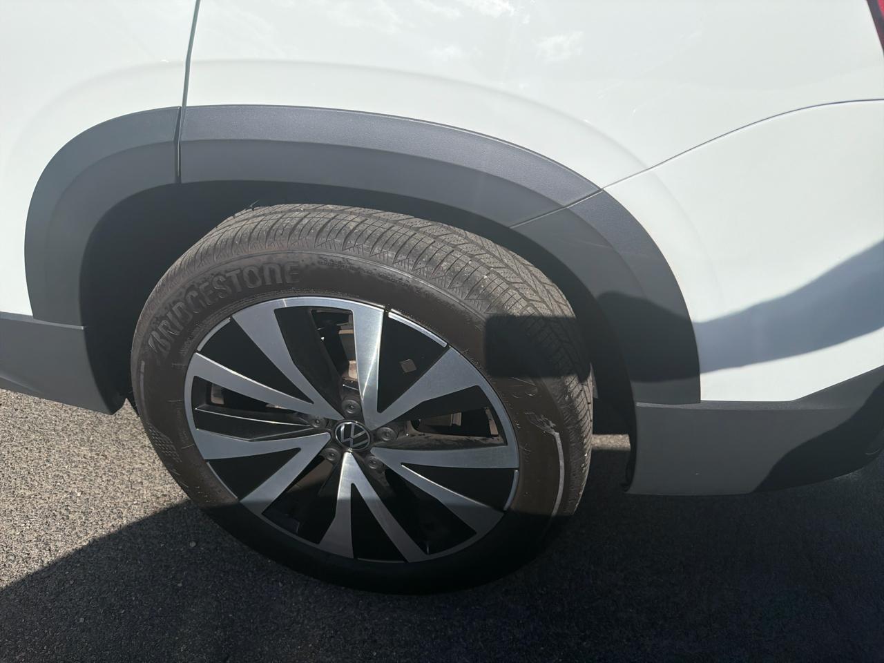 Volkswagen Taos SE 4MOTION *Ltd Avail* 2023