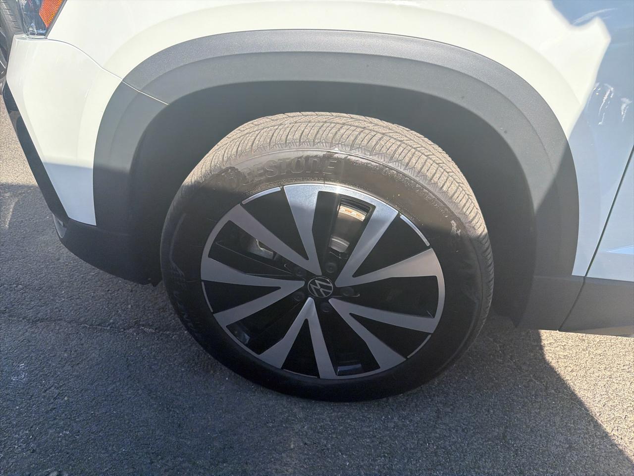 Volkswagen Taos SE 4MOTION *Ltd Avail* 2023