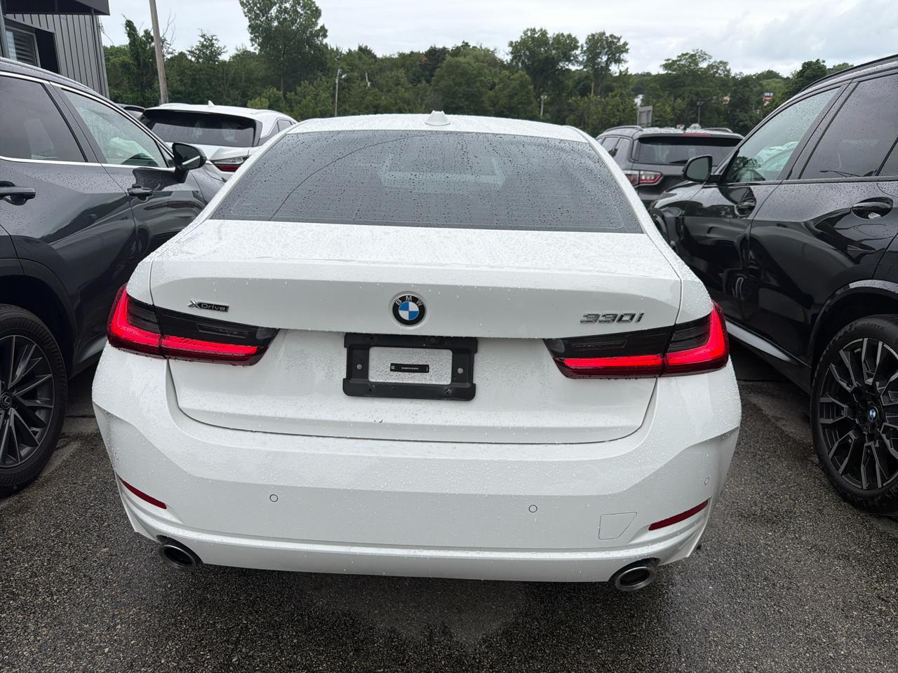 BMW 3 Series 330i xDrive Sedan 2023