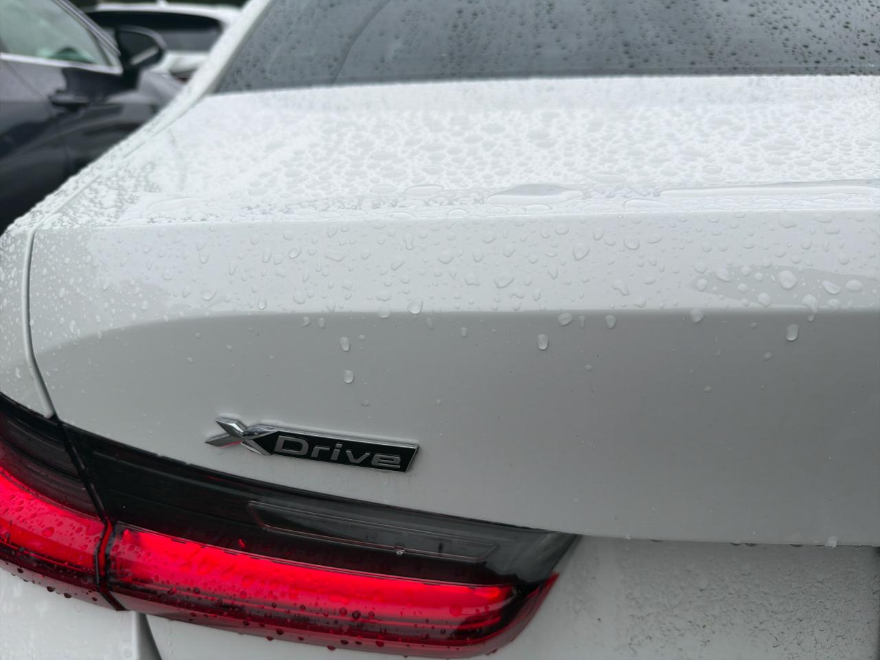 BMW 3 Series 330i xDrive Sedan 2023