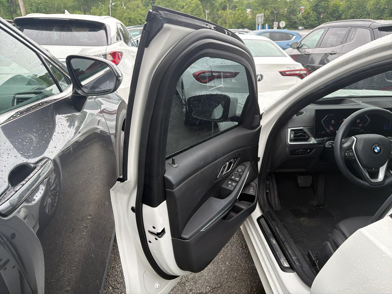 BMW 3 Series 330i xDrive Sedan 2023