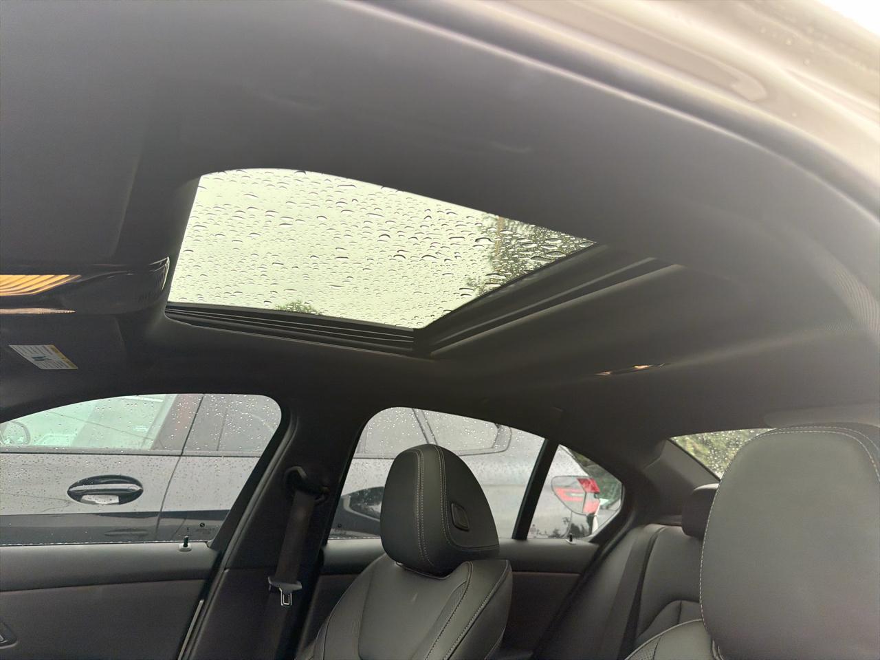 BMW 3 Series 330i xDrive Sedan 2023