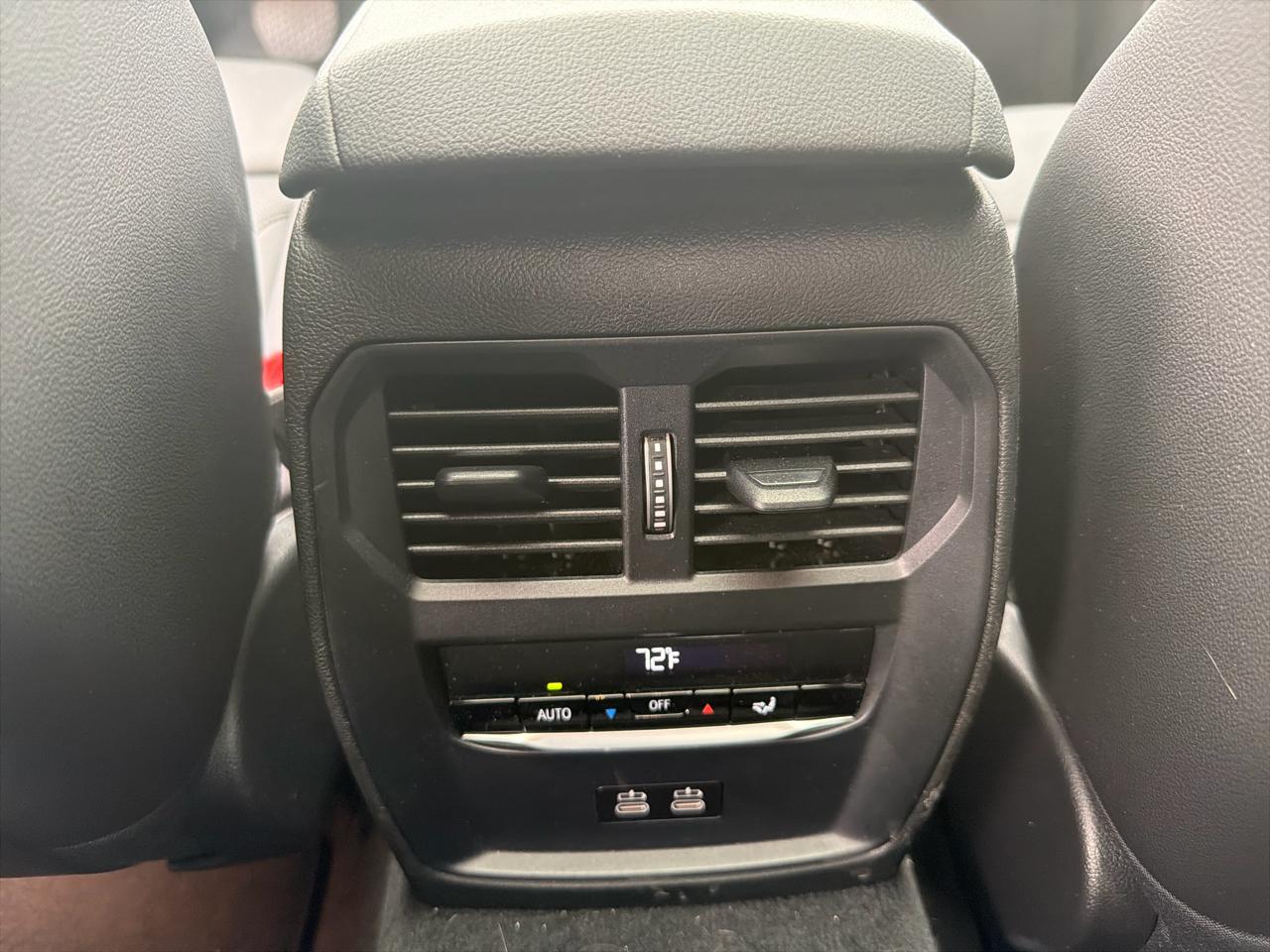 BMW 3 Series 330i xDrive Sedan 2023