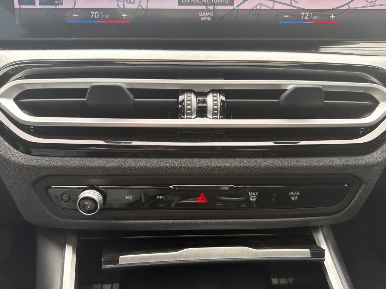 BMW 3 Series 330i xDrive Sedan 2023