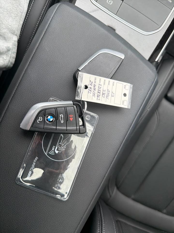 BMW 3 Series 330i xDrive Sedan 2023