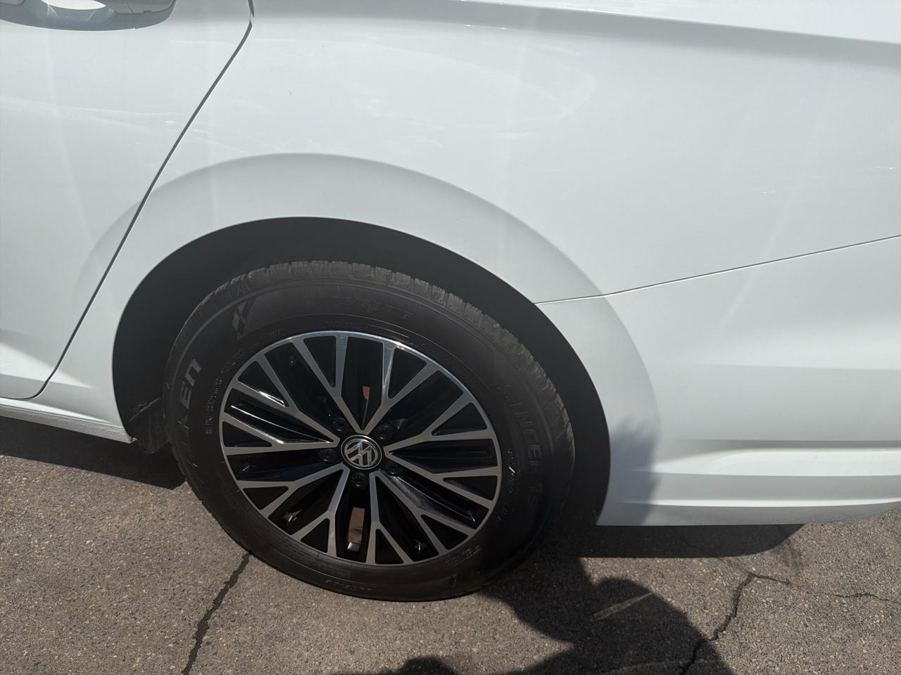 Volkswagen Jetta R-Line Auto 2021