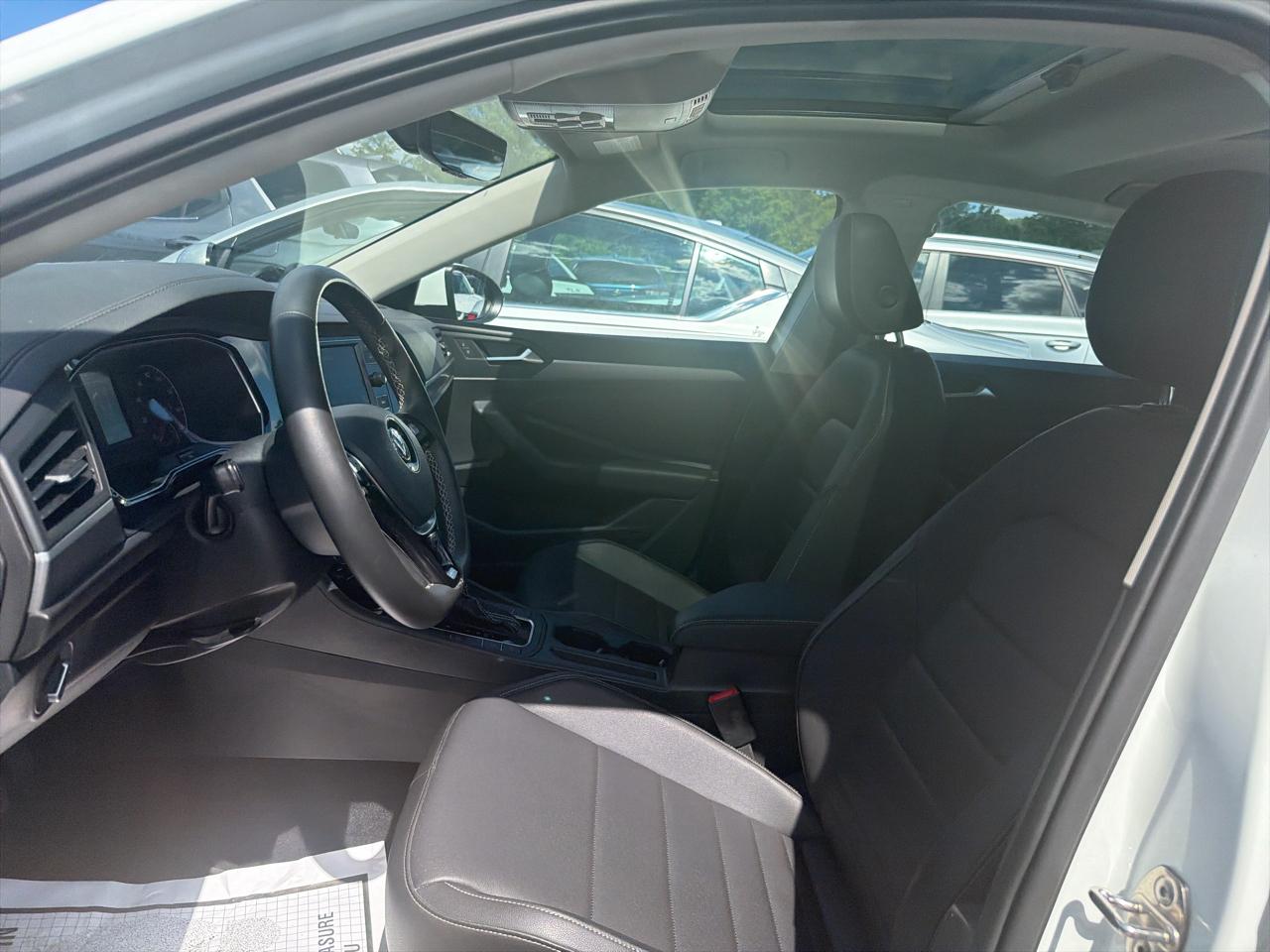 Volkswagen Jetta R-Line Auto 2021