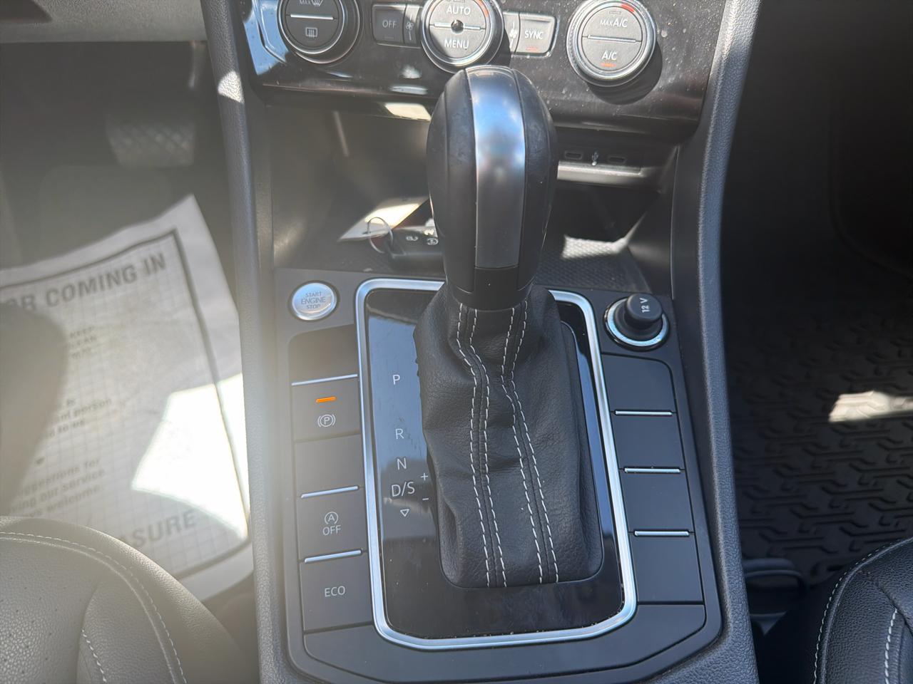 Volkswagen Jetta R-Line Auto 2021
