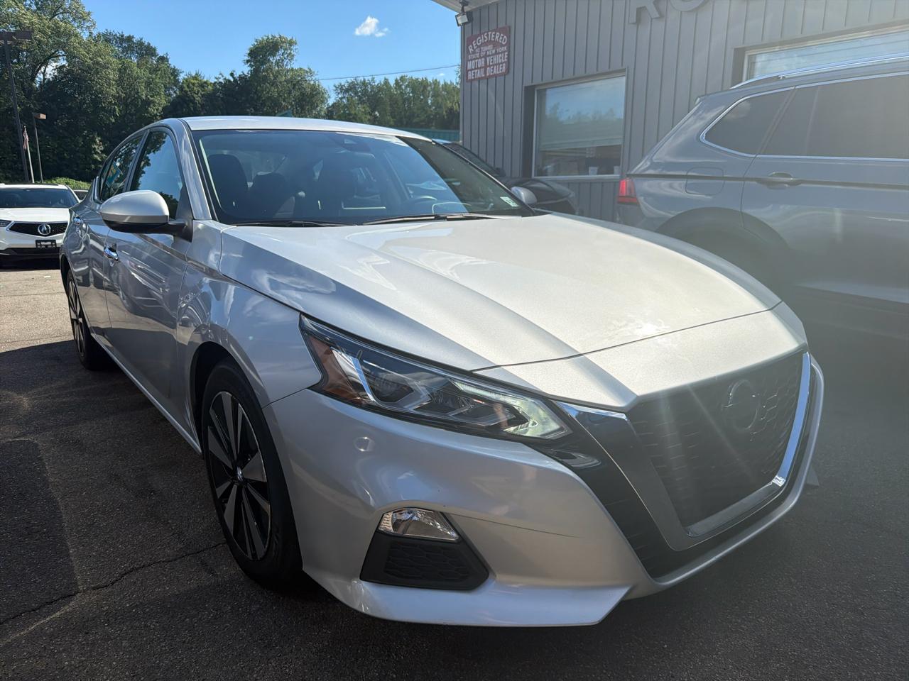 Nissan Altima 2.5 SV Sedan 2021