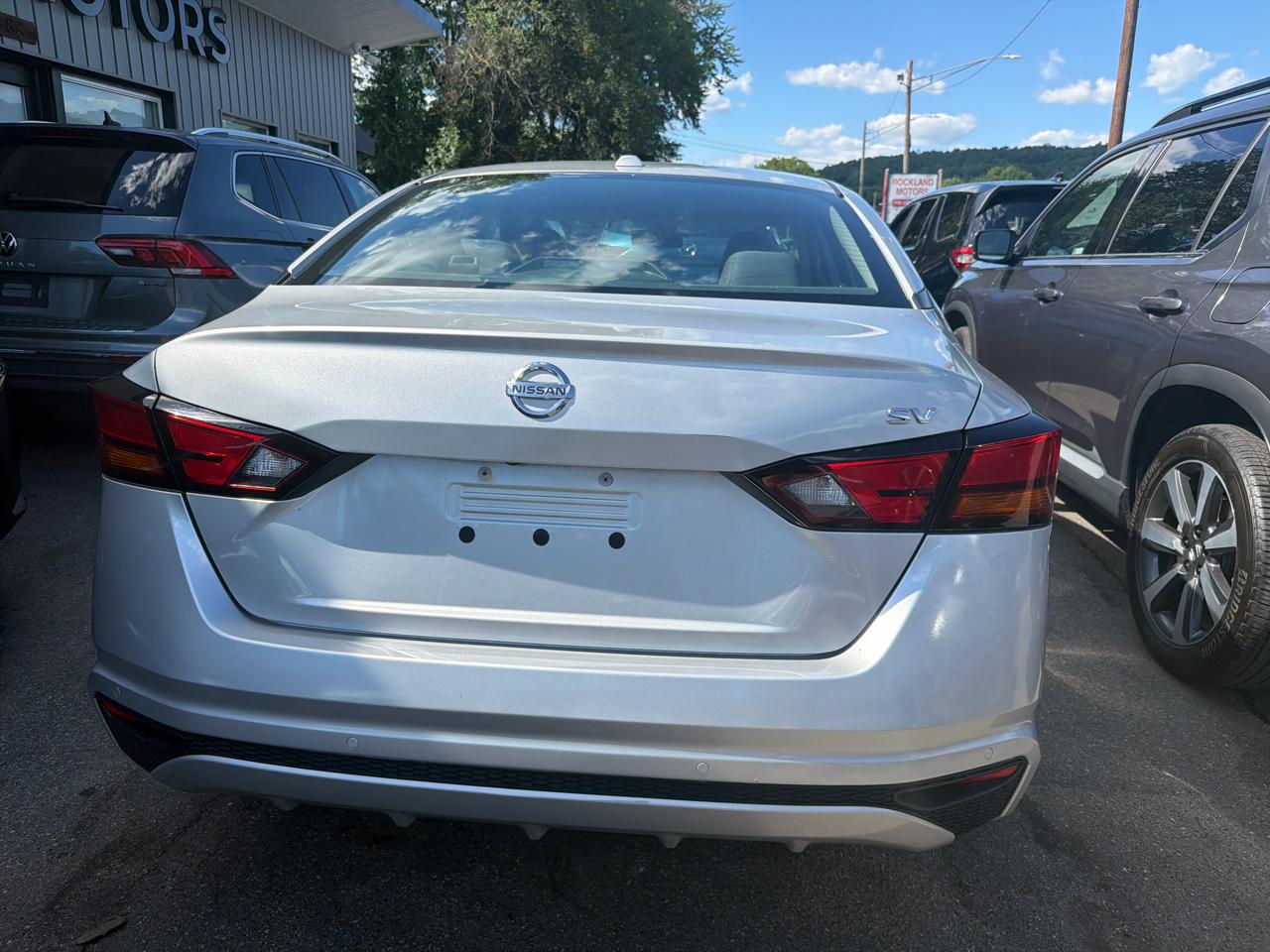Nissan Altima 2.5 SV Sedan 2021