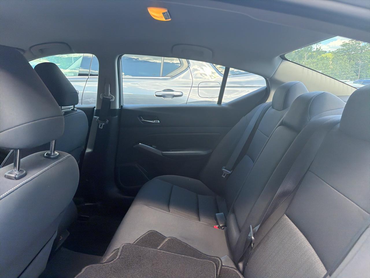 Nissan Altima 2.5 SV Sedan 2021