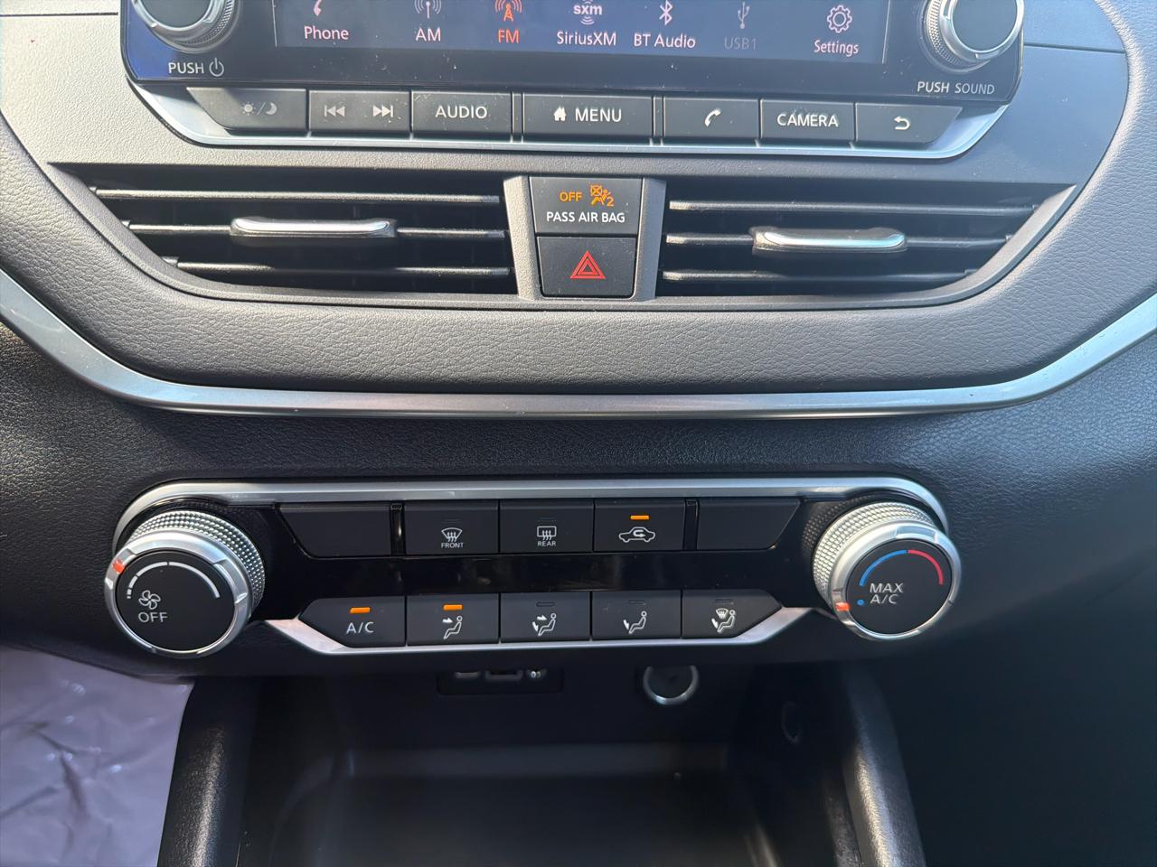 Nissan Altima 2.5 SV Sedan 2021