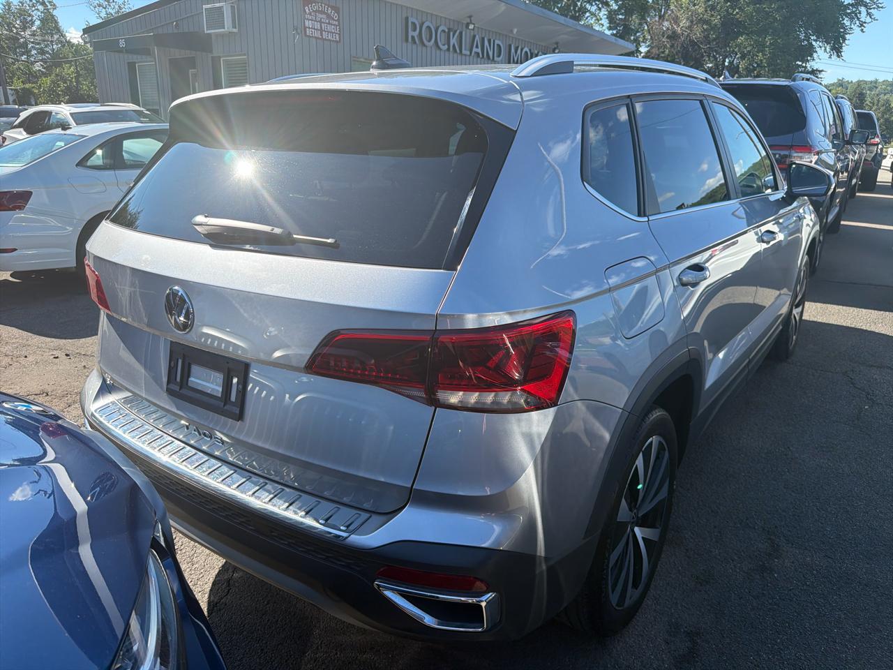 Volkswagen Taos SE FWD 2023