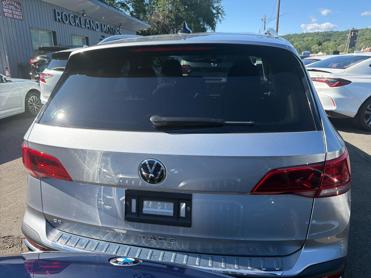 Volkswagen Taos SE FWD 2023