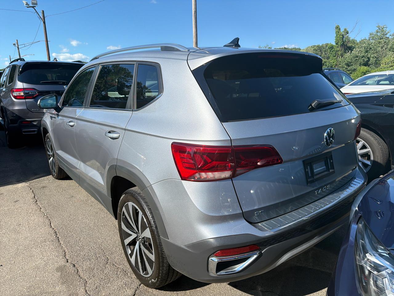 Volkswagen Taos SE FWD 2023