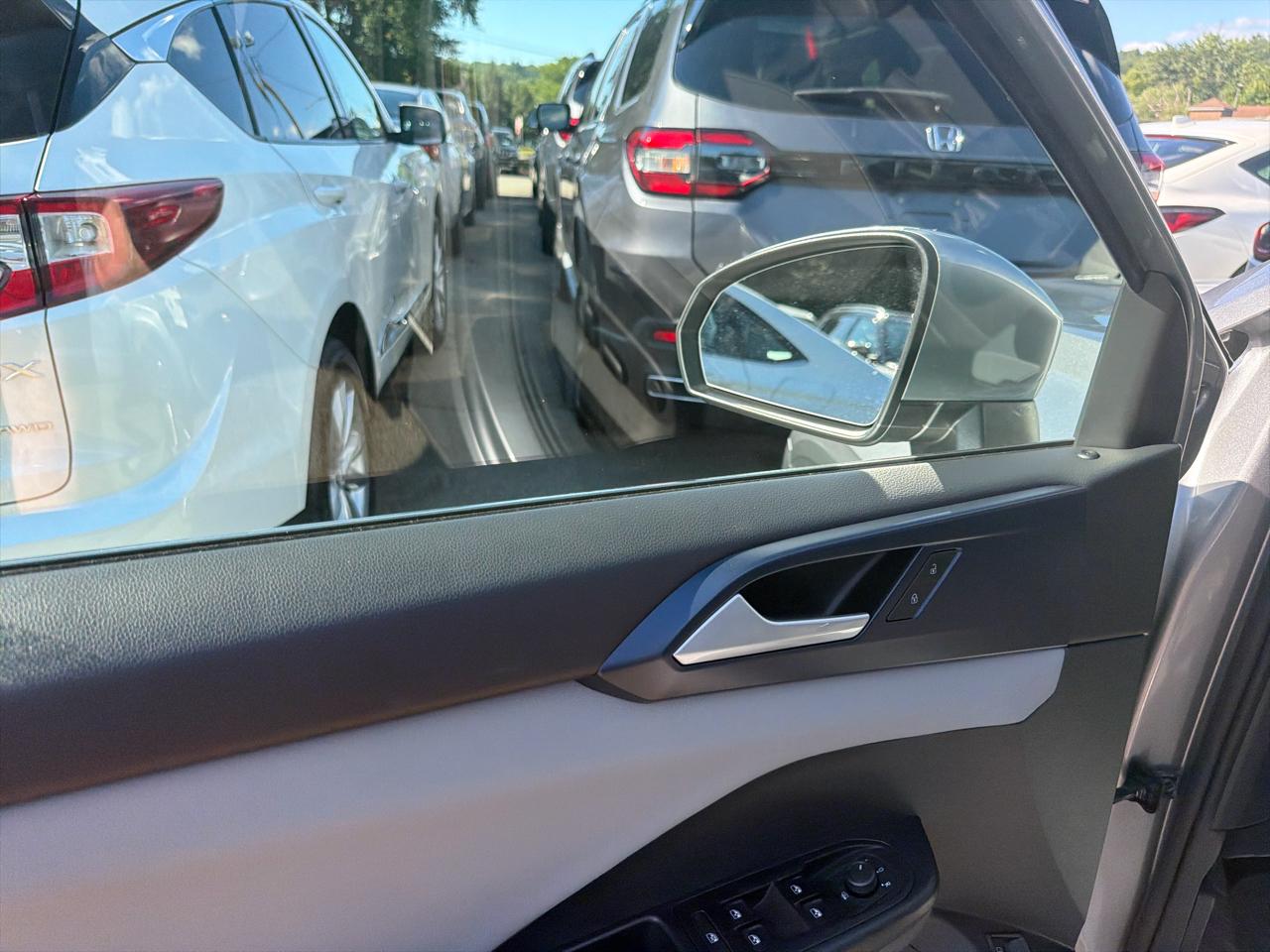 Volkswagen Taos SE FWD 2023