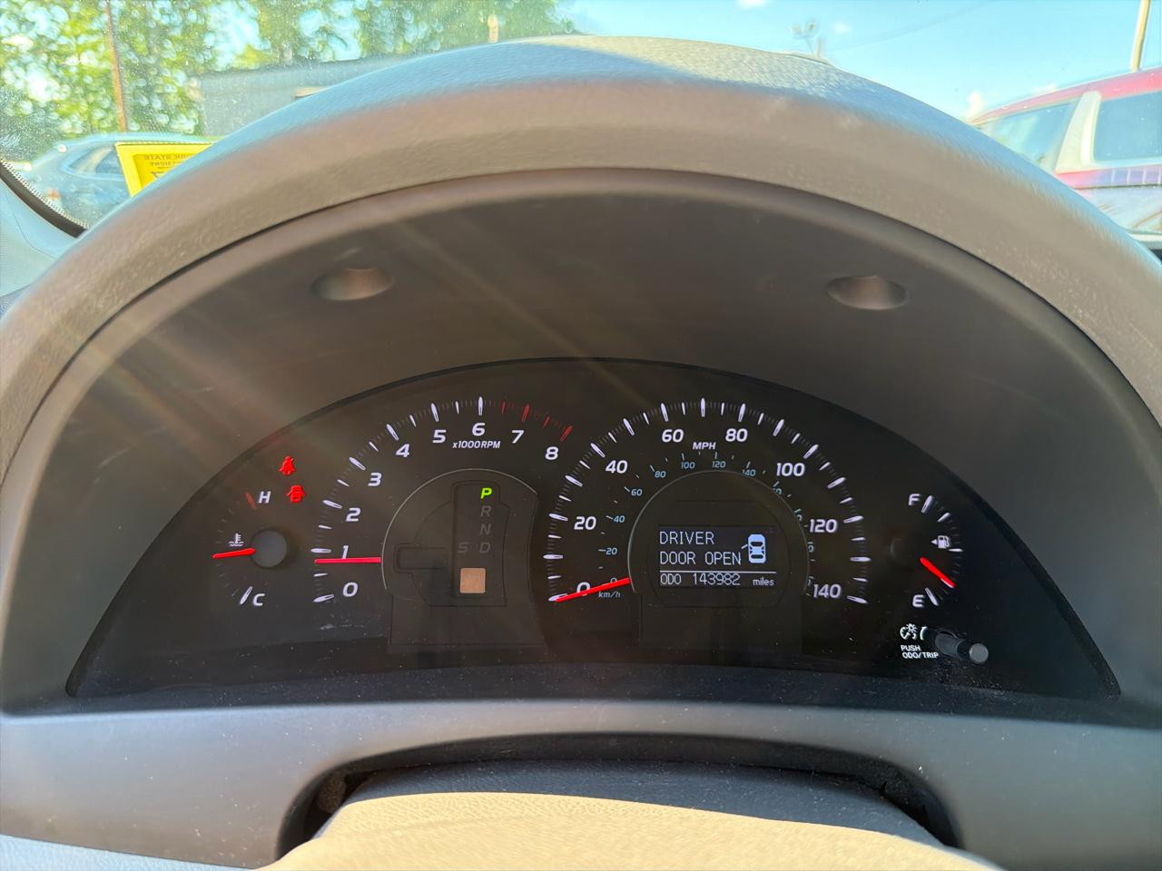 Toyota Camry 4dr Sdn I4 Man LE (Natl) 2011