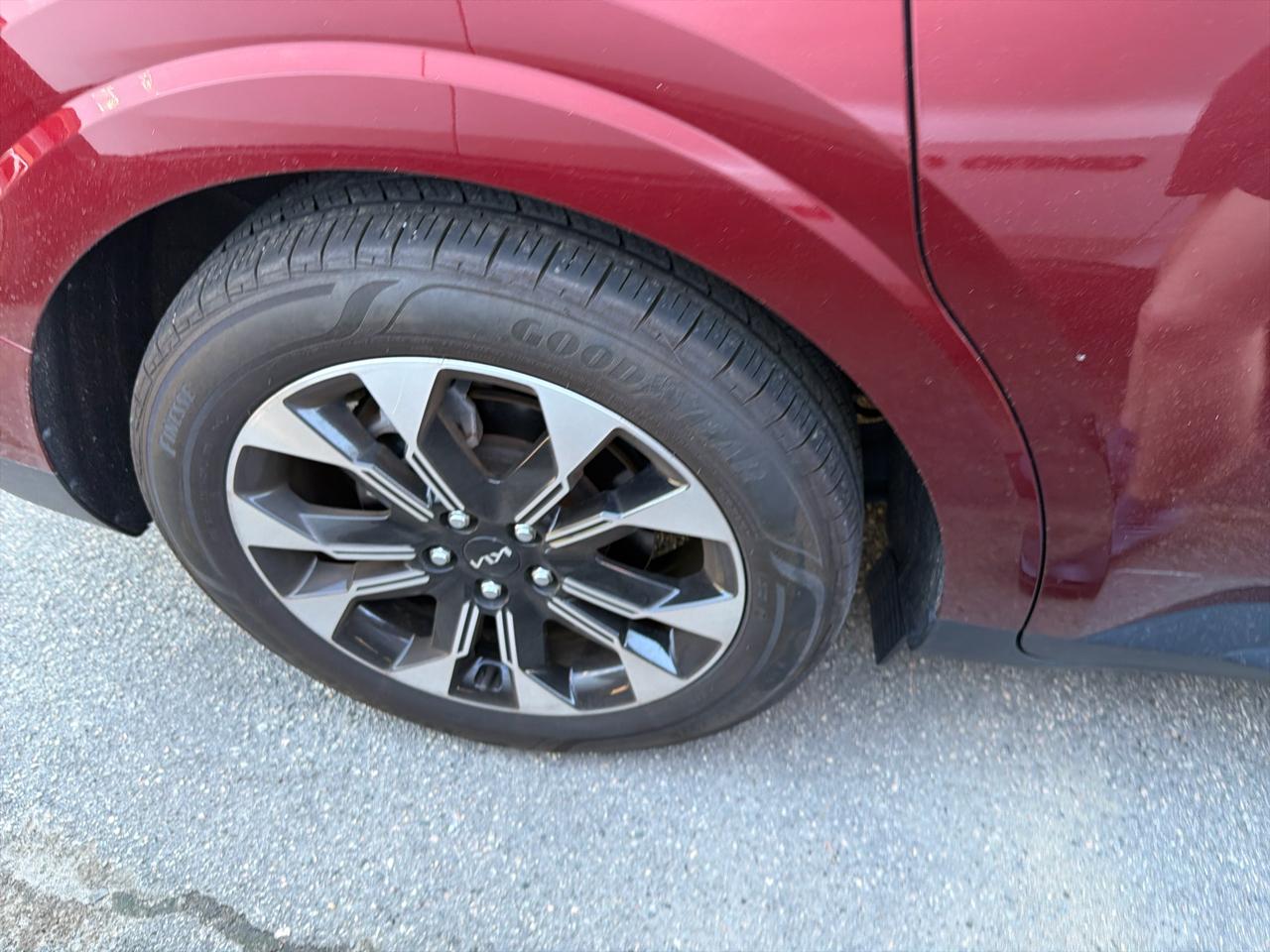 Kia Carnival EX FWD 2023