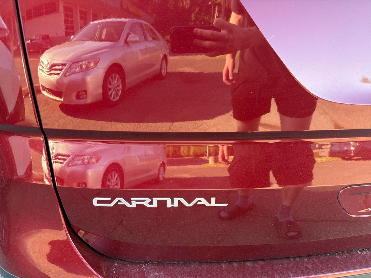 Kia Carnival EX FWD 2023