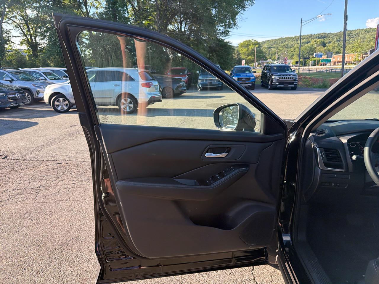 Nissan Rogue 2026.5 AWD SV 2026