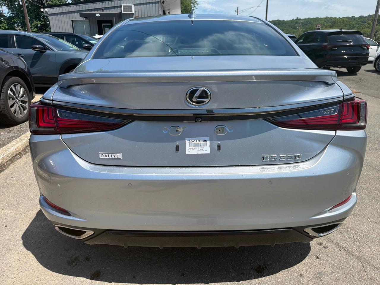 Lexus ES  2023