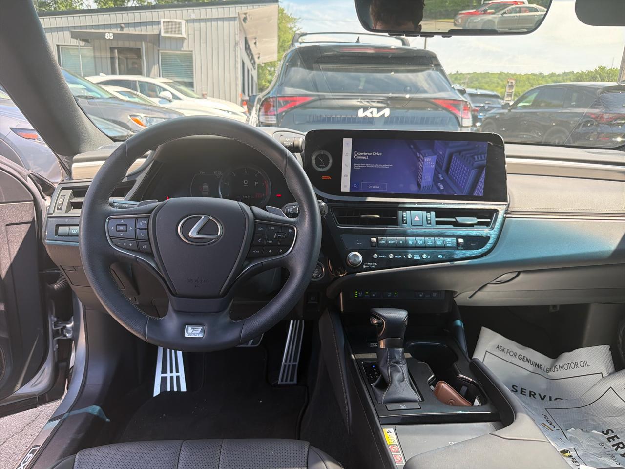 Lexus ES  2023