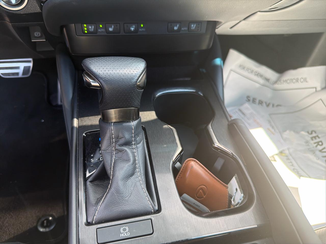 Lexus ES  2023