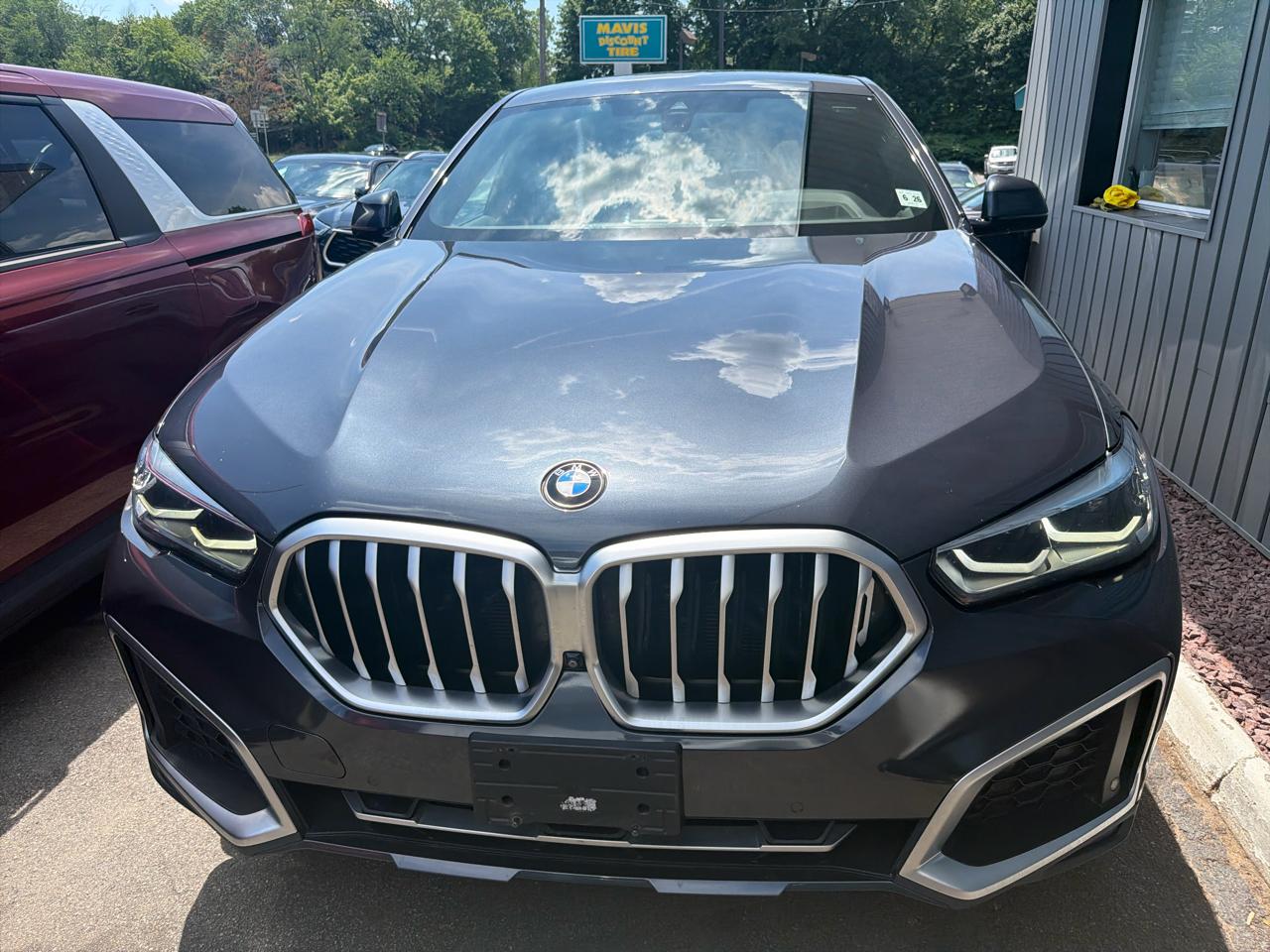 BMW X6 xDrive40i Sports Activity Coupe 2021