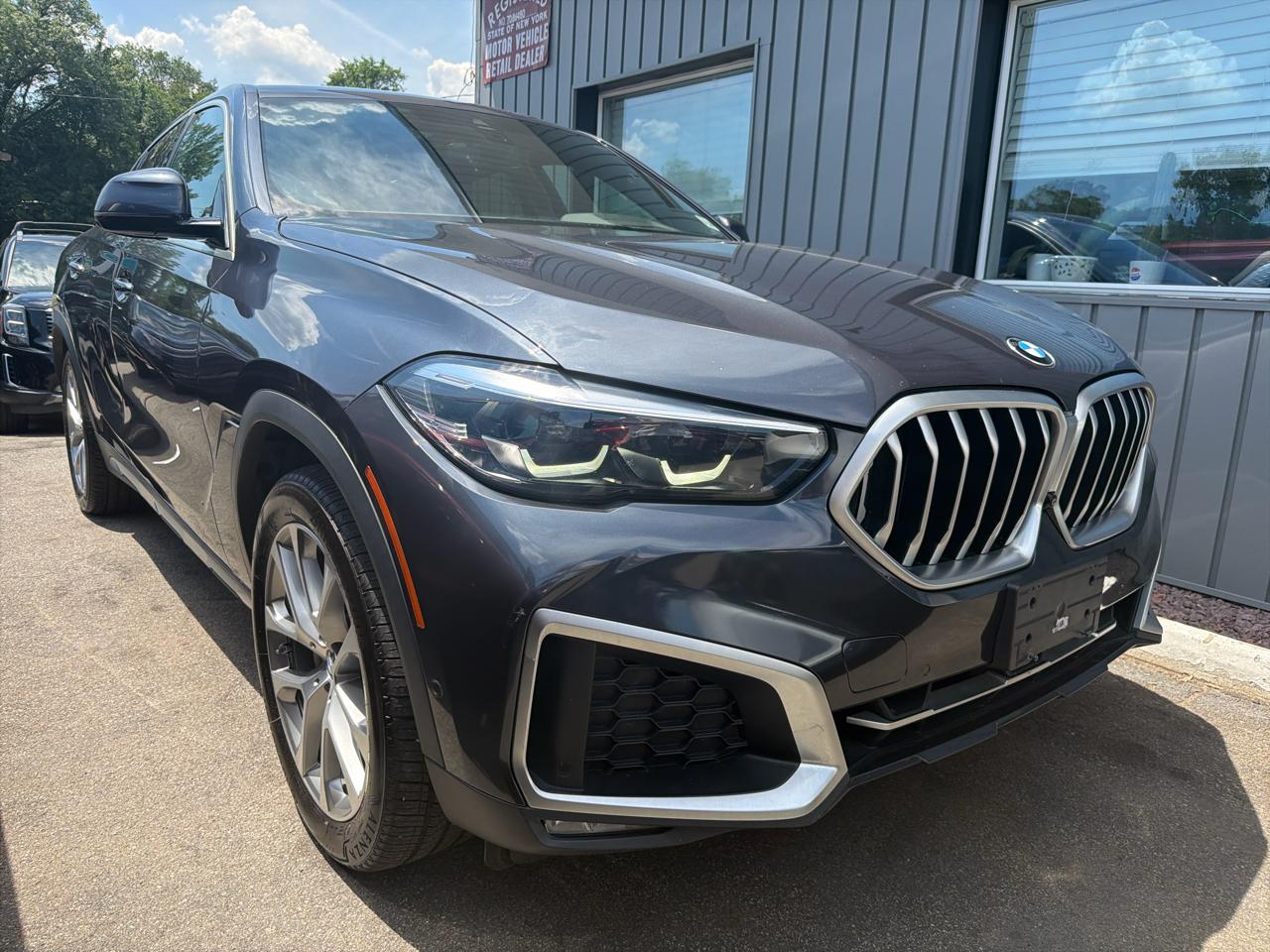 BMW X6 xDrive40i Sports Activity Coupe 2021