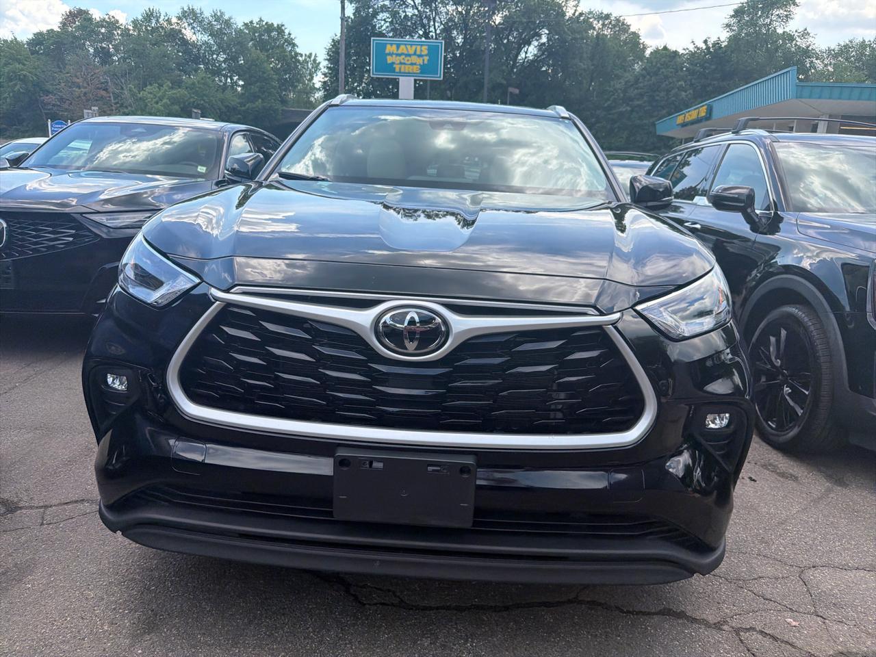 Toyota Highlander XLE AWD (Natl) 2022