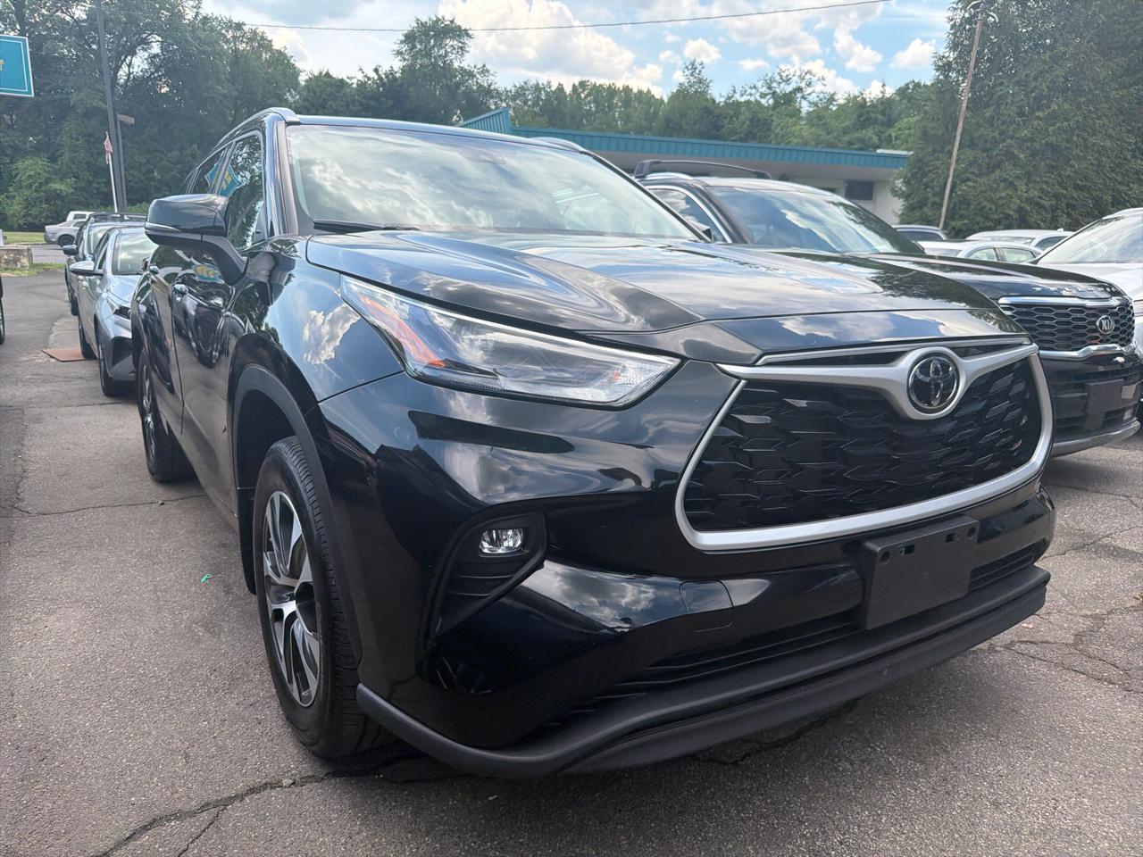 Toyota Highlander XLE AWD (Natl) 2022