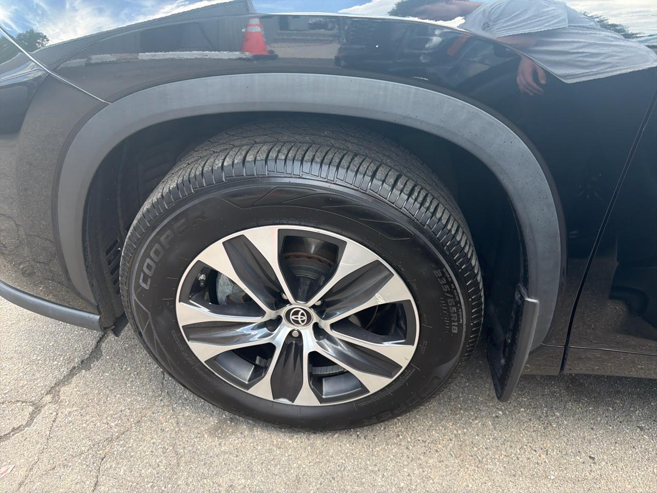 Toyota Highlander XLE AWD (Natl) 2022