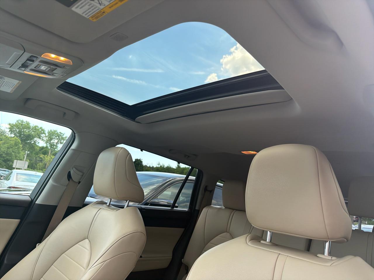 Toyota Highlander XLE AWD (Natl) 2022