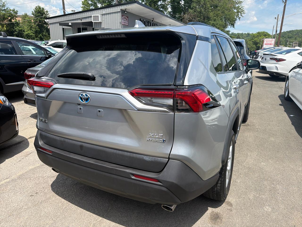 Toyota RAV4 Hybrid XLE AWD (Natl) 2020