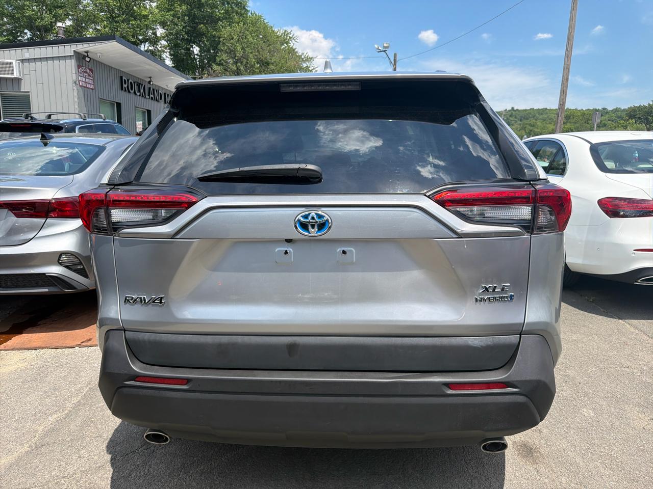 Toyota RAV4 Hybrid XLE AWD (Natl) 2020