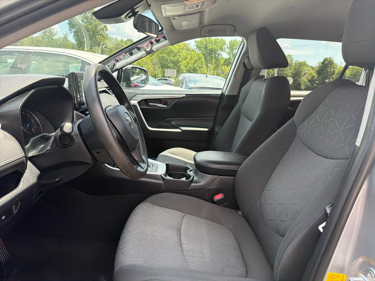 Toyota RAV4 Hybrid XLE AWD (Natl) 2020