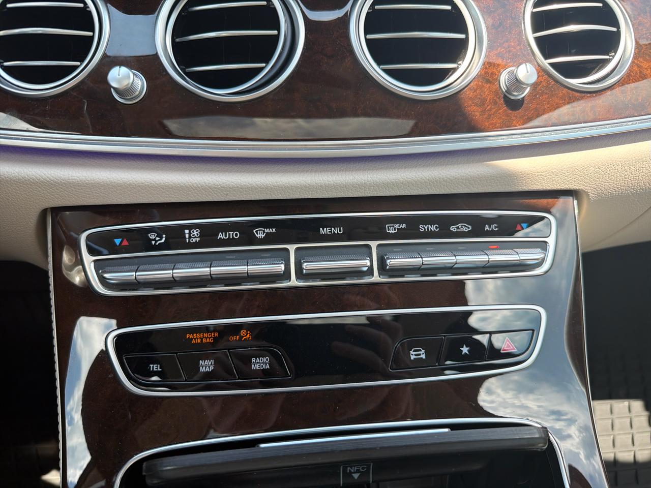 Mercedes-Benz E-Class E 350 4MATIC Sedan 2022