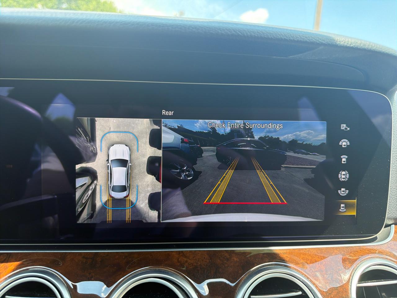 Mercedes-Benz E-Class E 350 4MATIC Sedan 2022