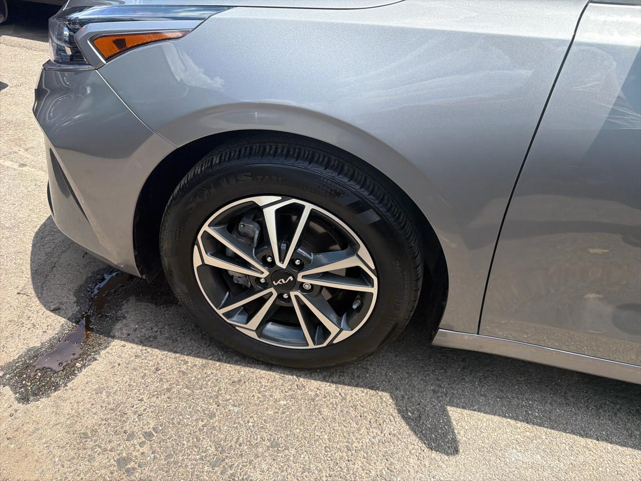 Kia Forte LXS IVT 2024