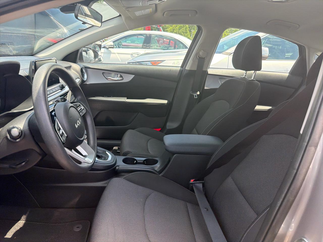 Kia Forte LXS IVT 2024