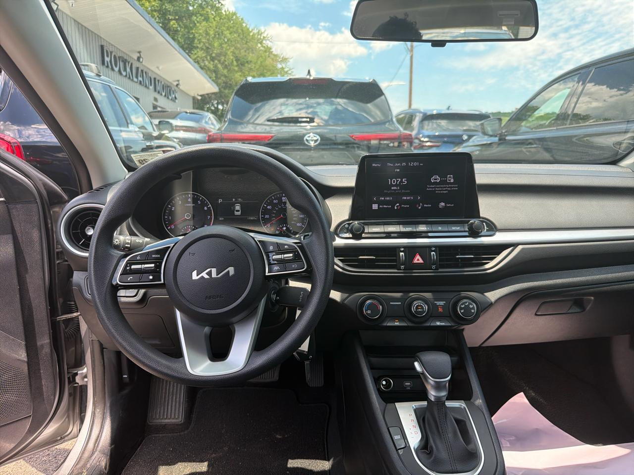 Kia Forte LXS IVT 2024