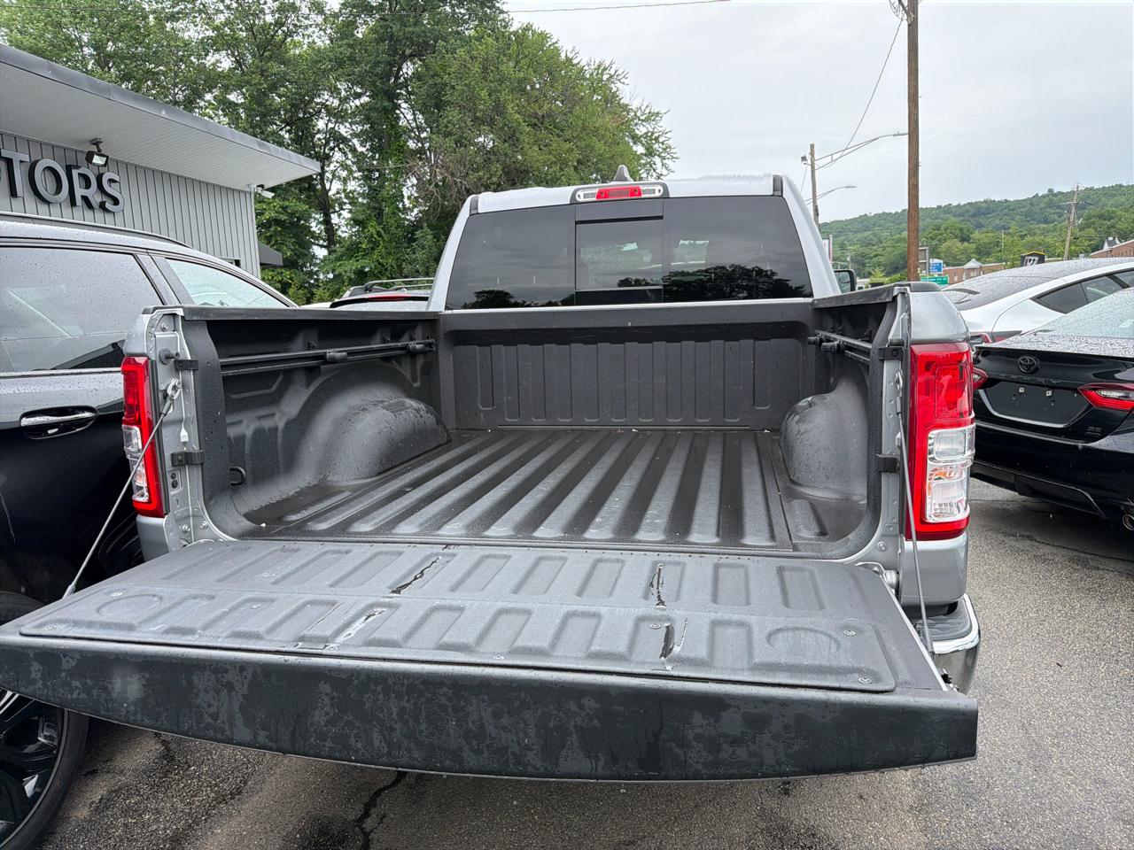 RAM 1500 Big Horn/Lone Star 4x4 Crew Cab 5'7" Box 2019