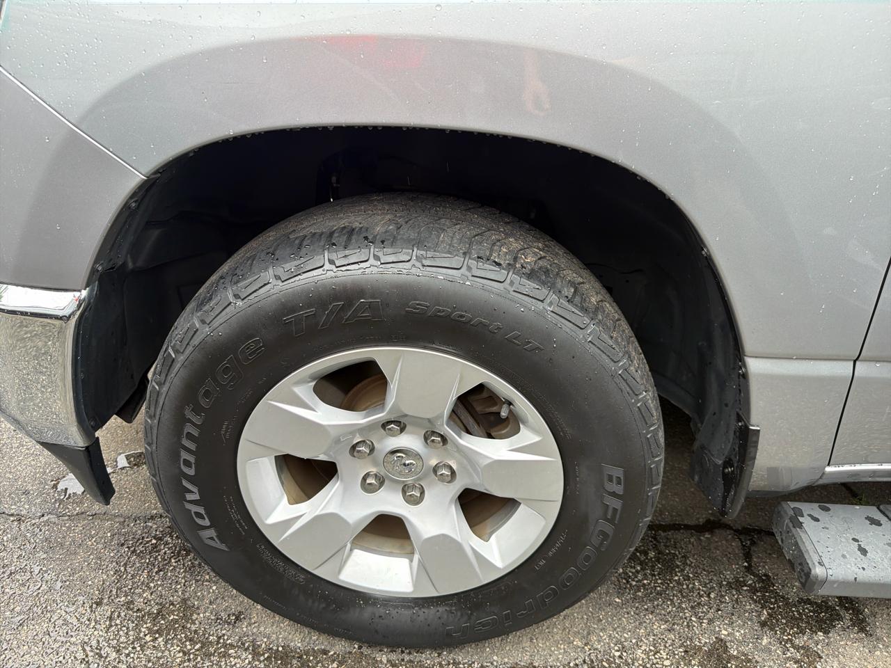 RAM 1500 Big Horn/Lone Star 4x4 Crew Cab 5'7" Box 2019