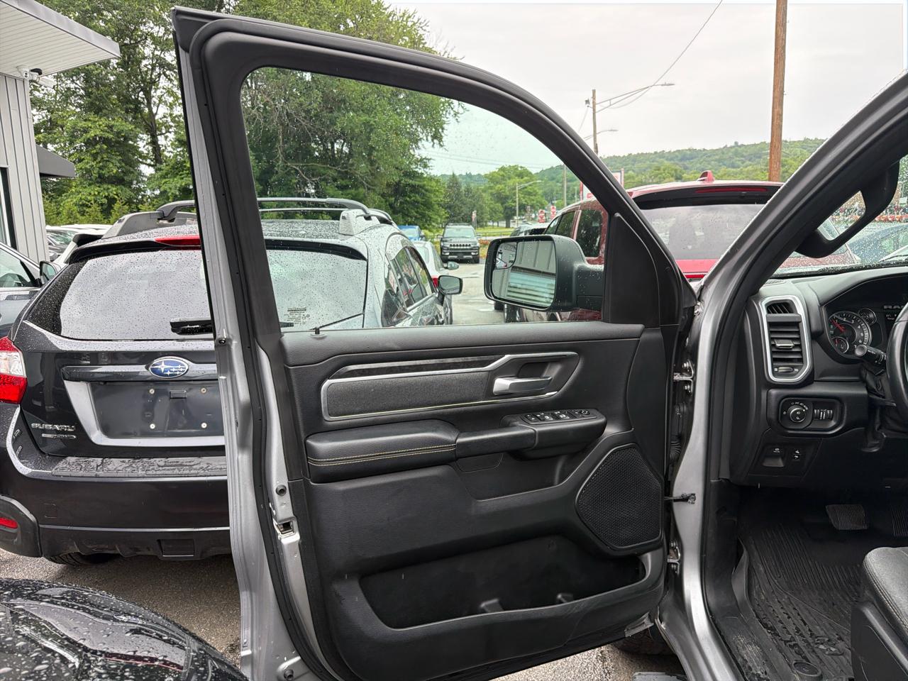 RAM 1500 Big Horn/Lone Star 4x4 Crew Cab 5'7" Box 2019