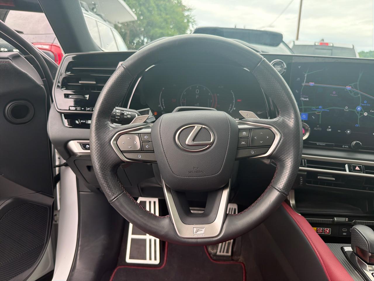 Lexus RX  2024